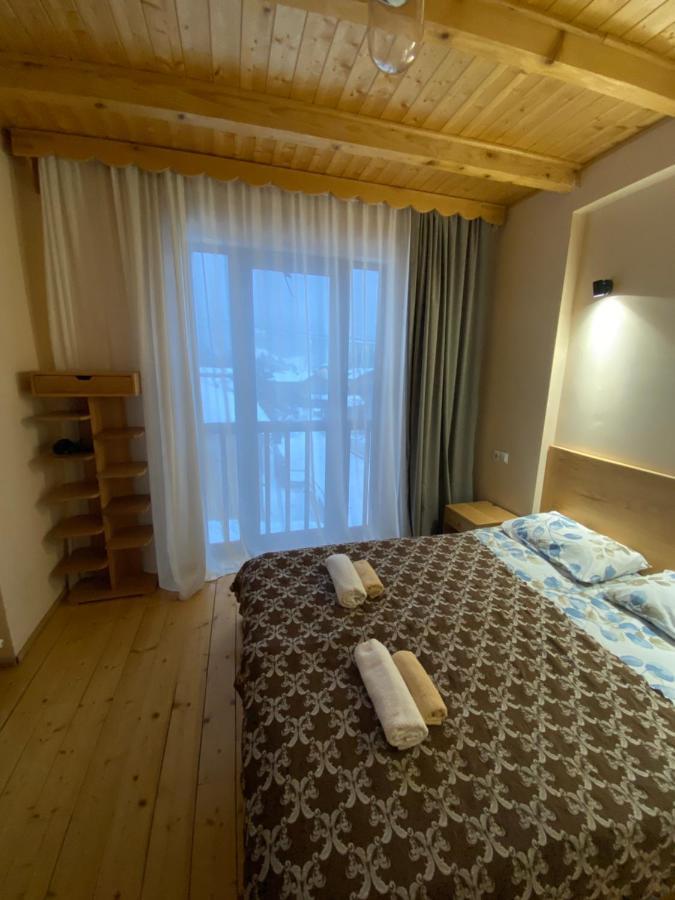 Sana Guest House Mestia Exteriör bild